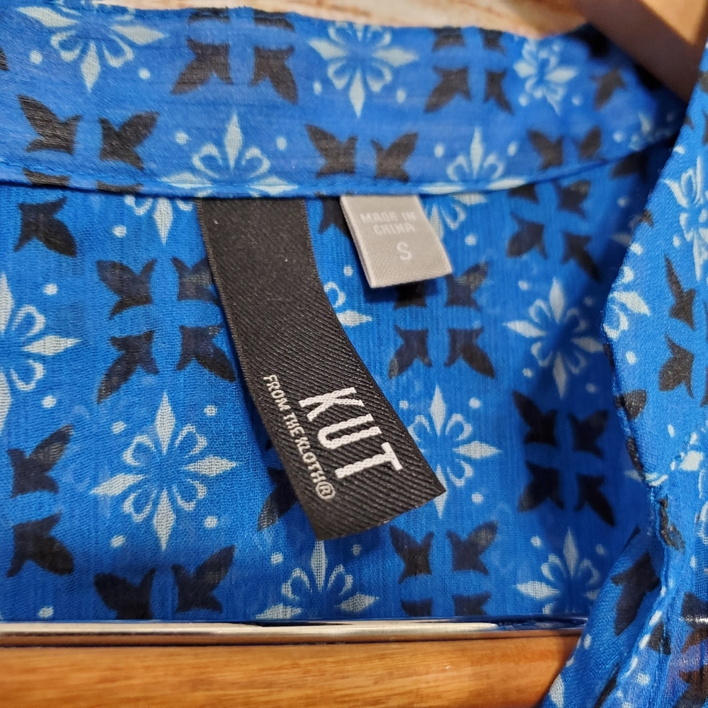 Kut From The Kloth Blue Sheer Long Sleeve Button Down Blouse Small - Picture 5 of 7